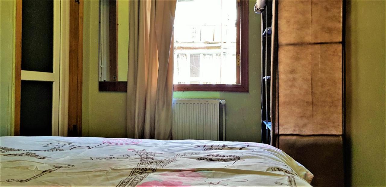 Backpackers Hostel Tbilisi Ngoại thất bức ảnh
